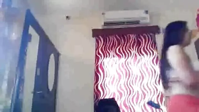 न्यूलीवेड्स अपने हनीमून पर चुदाई करते हैं सेक्स पिक्चर फुल मूवी