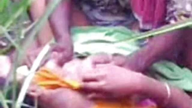 कॉफी और जूते की दुकान में जेसिका सेक्सी मूवी फुल वीडियो अपसंस्कृति