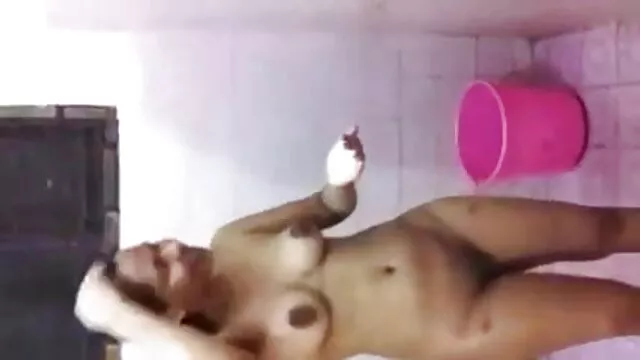 सौना नंगी सेक्सी फुल मूवी बीवीआर में समलैंगिकों के पफी स्तन