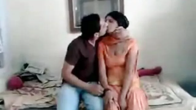 लैटिना एमआईएलए डिक बेकार है और गड़बड़ फुल सेक्स हिंदी मूवी हो जाता है