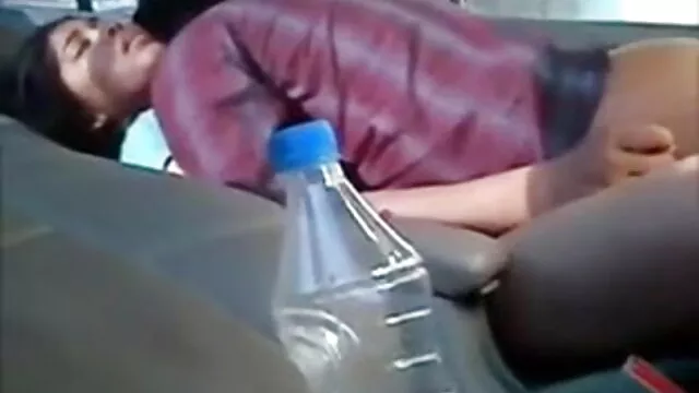 यह लड़का और लड़की पट्टी का खेल इंग्लिश सेक्सी पिक्चर फुल मूवी खेलते हैं, हारने वाले का इस्तेमाल किया जाता है