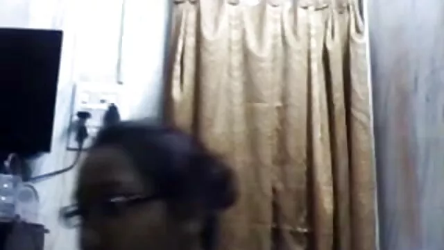 वास्तव में गर्म गोरा गड़बड़ हो जाता है और चेहरे - घर सेक्सी फिल्म फुल मूवी का बना लेता है