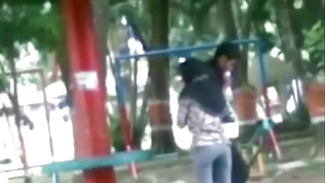 विशाल नकली सेक्सी बीएफ वीडियो फुल मूवी स्तन बनाम बड़ा काला मुर्गा