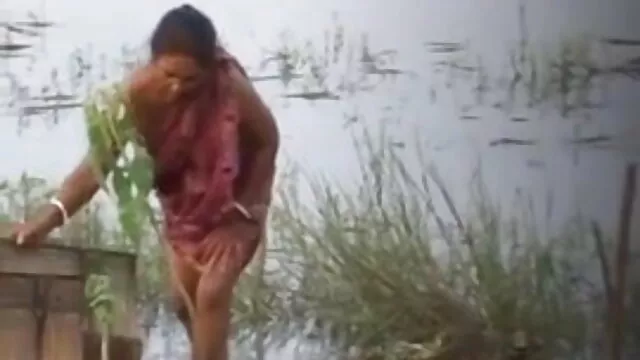 अच्छी लड़की सेक्सी फिल्म एचडी फुल एचडी है