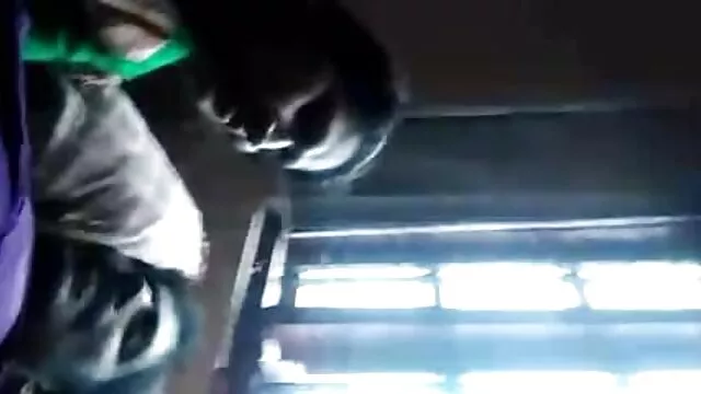 सोफे पर बीएफ सेक्सी पिक्चर फुल मूवी दो गोरे। जॉय
