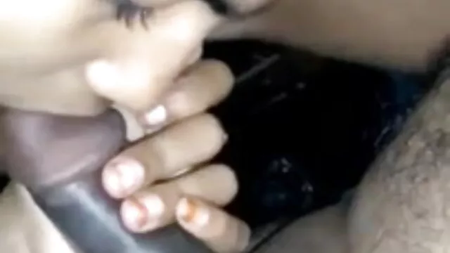 एफएफएम स्ट्रैपआन के साथ गुदा फुल सेक्सी फिल्म का वीडियो और डीपी के साथ