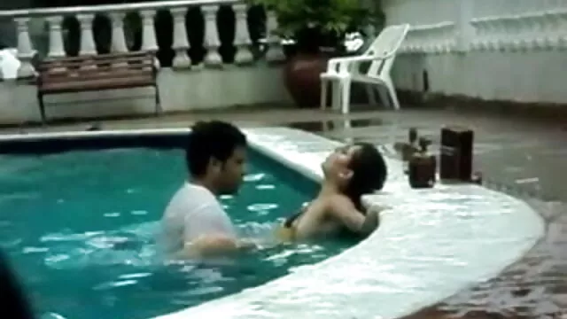 जब वह गड़बड़ हो जाता है ब्लू सेक्सी फुल मूवी एचडी तो कापरी को देखें