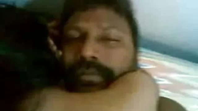 शरारती कौगर को सेक्सी वीडियो फुल फिल्म हैंडसम देना पसंद है