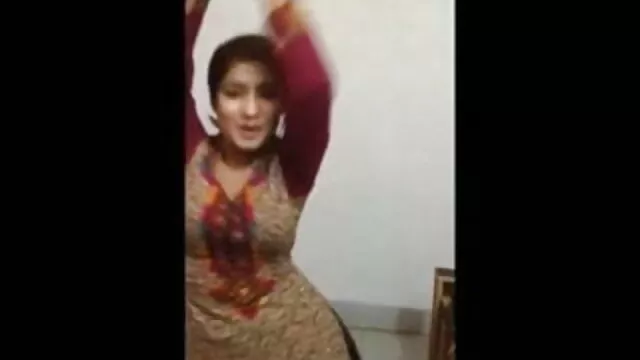 उने बोन्ने बिटरेट एन सेक्सी फिल्म फुल मूवी वीडियो में शैलेर