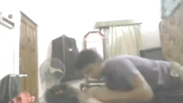 एक डिक पर उस बड़े वीडियो में फुल सेक्सी फिल्म गधे उछाल को देखो