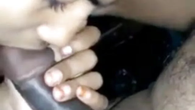 पत्नी स्ट्रोक और उसके आदमी का फुल सेक्सी एचडी वीडियो फिल्म मोटा मुर्गा बेकार है