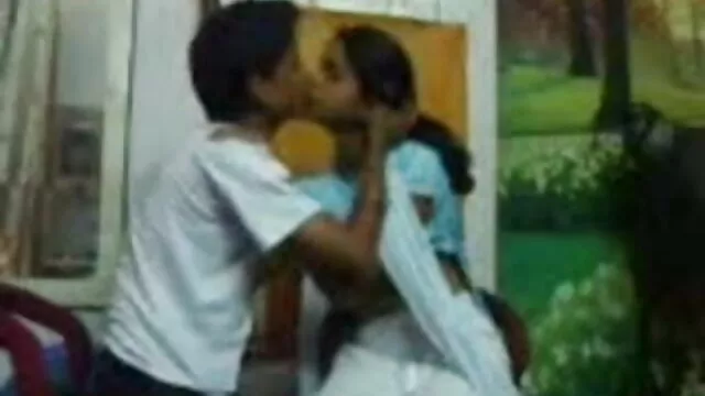 गृह शिक्षक सोफे इंग्लिश सेक्स मूवी फुल पर एमआईएलए fucks